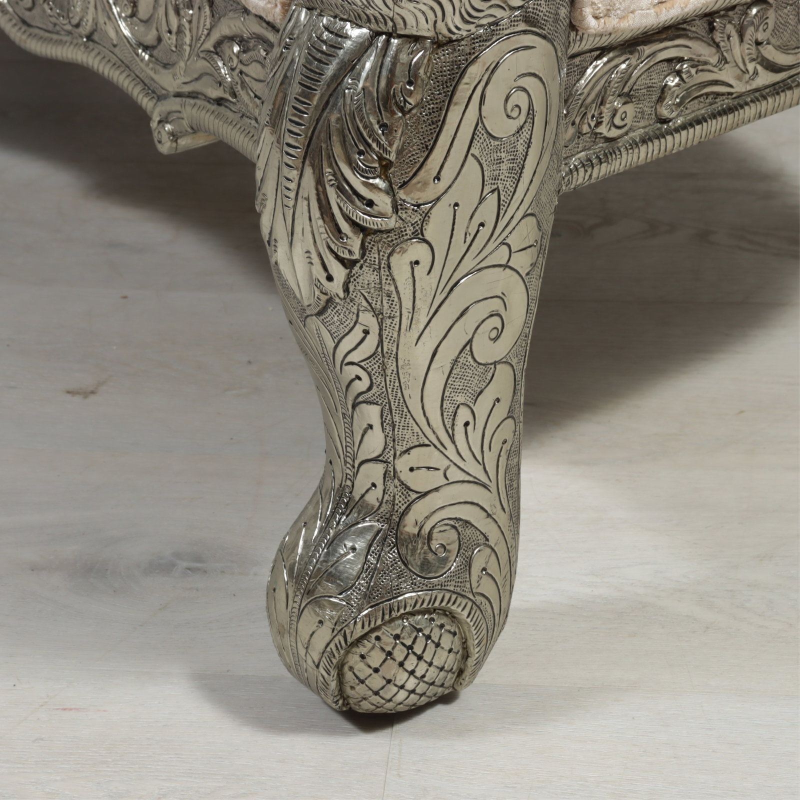 Indian Repousse Brass Veneered Settee - 5