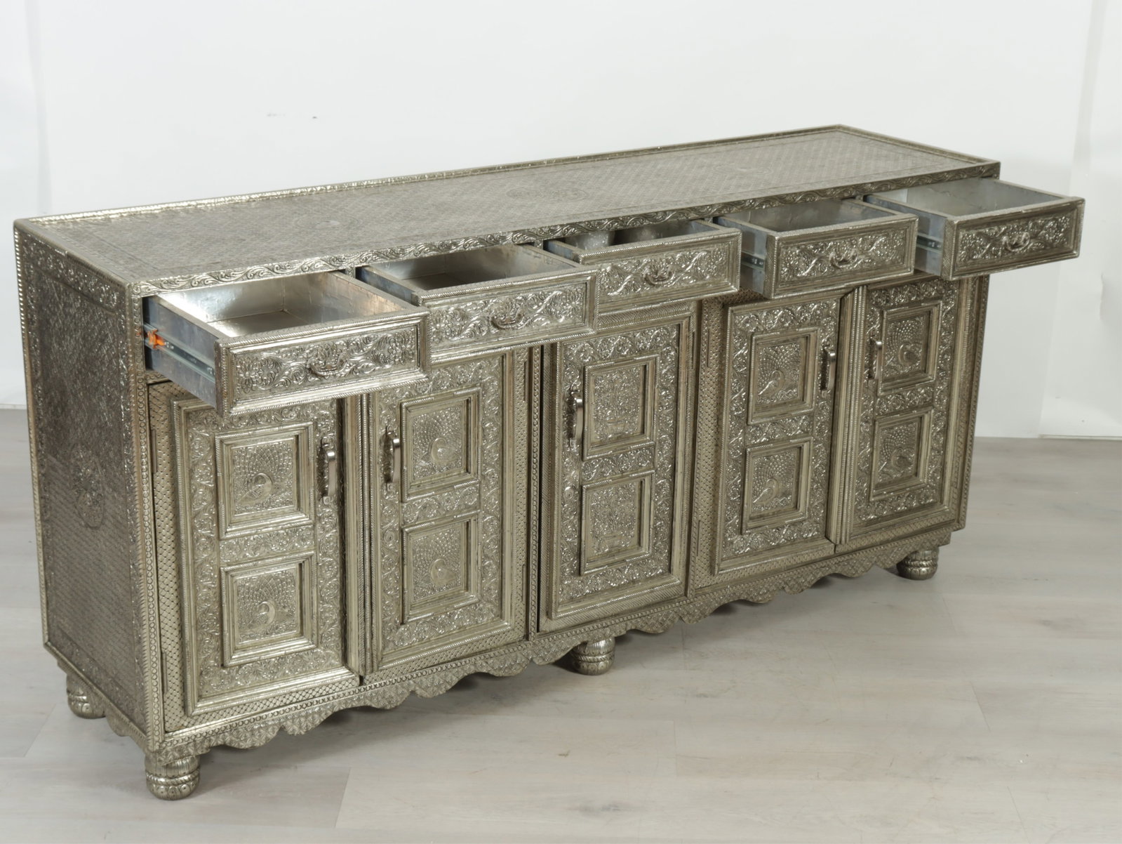 Indian Repousse Veneered Sideboard - 6