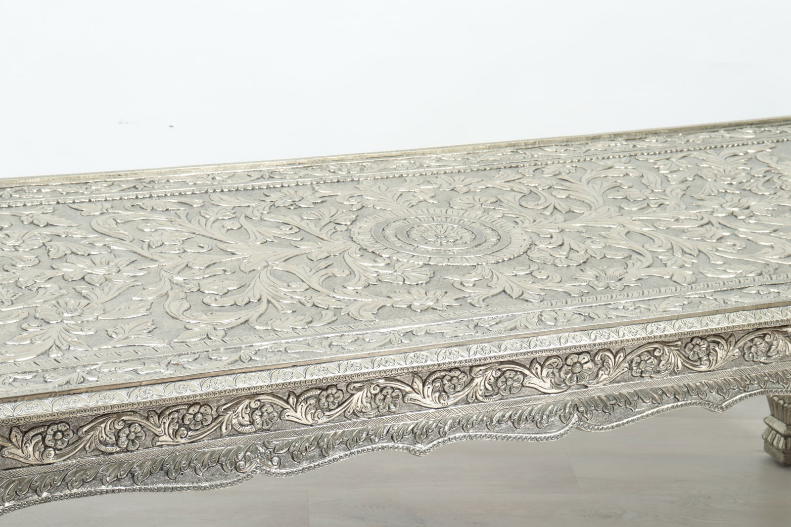 Indian Repousse Brass Veneered Dining Table - 3