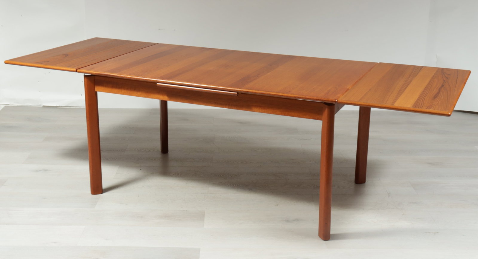 Mid Century Teak Draw-leaf Dining Table - 2