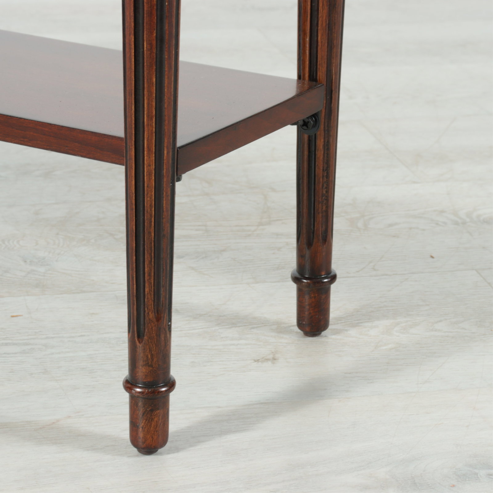 Butler Farm Classical Style Cherry Console - 5
