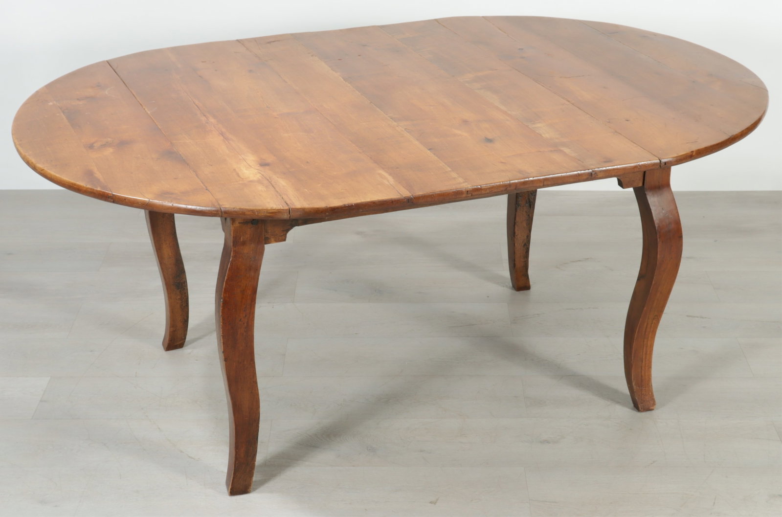 French Provincial Style Cherry Dining Table (1 of 7)
