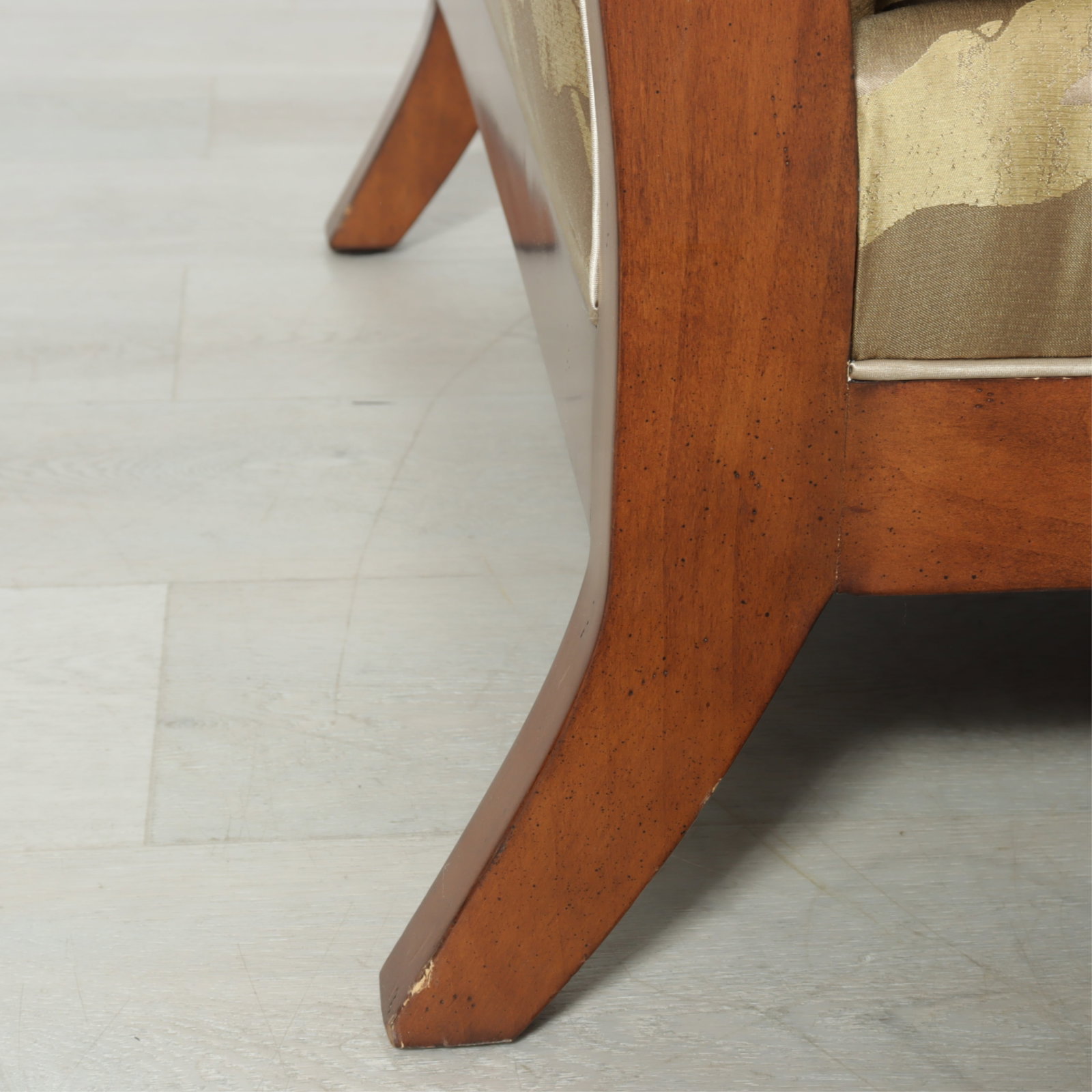 Baker Classical Style Cherry Recamier - 6