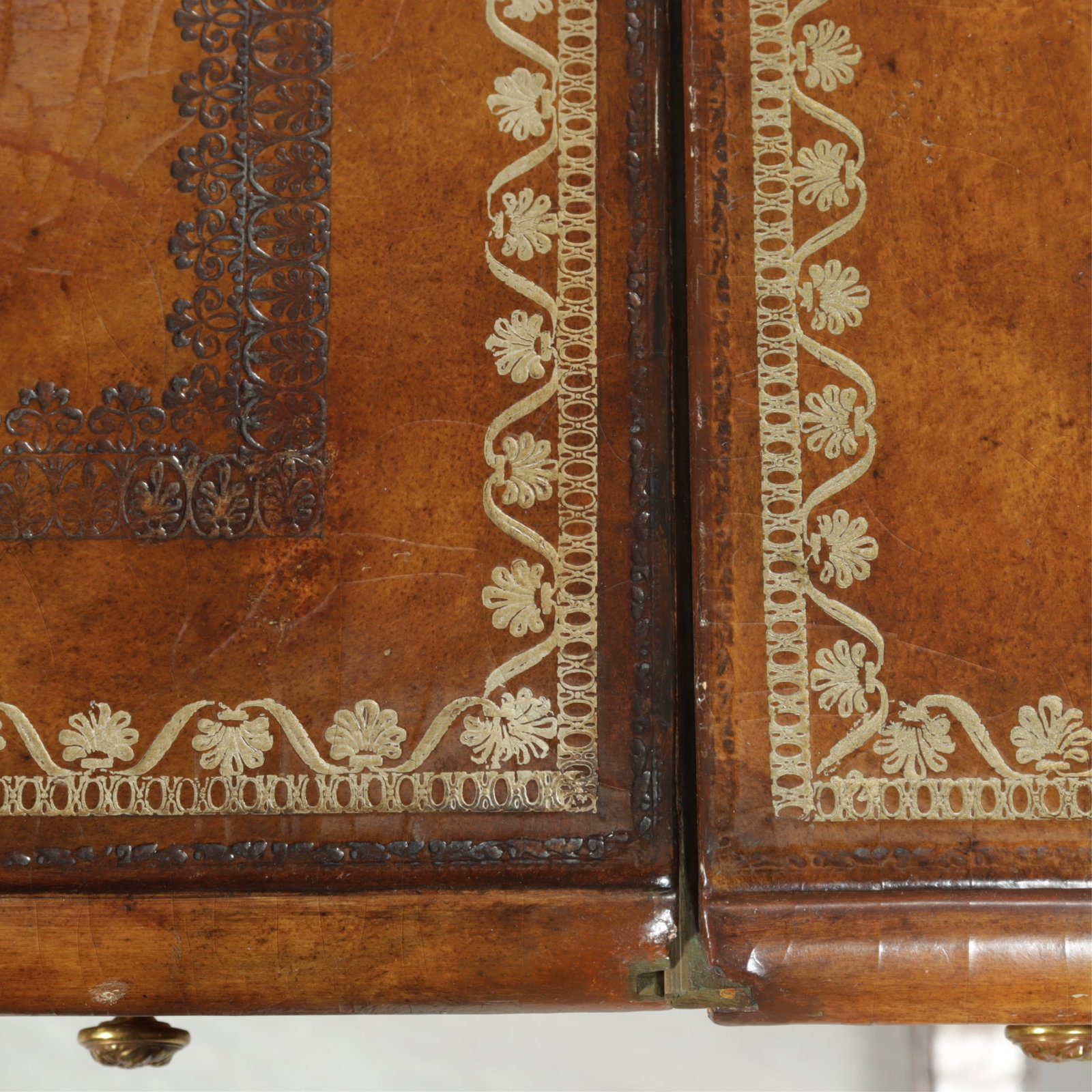 Maitland Smith Leather Veneer Backgammon Table - 10
