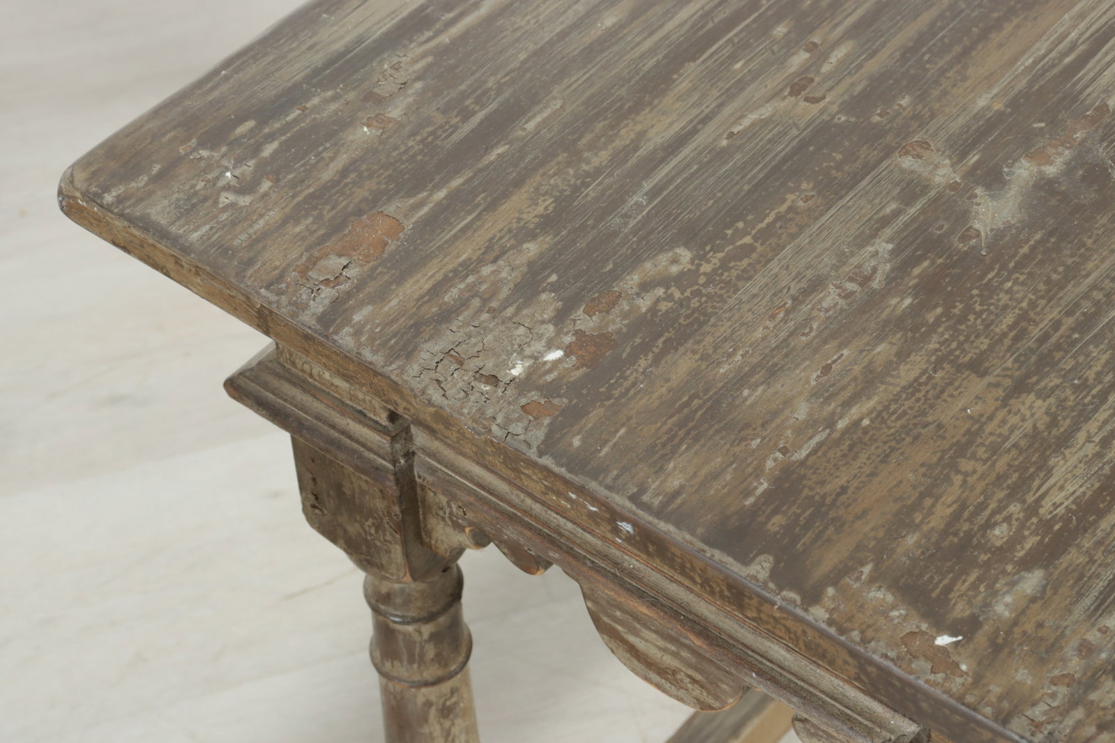 Pair Baroque Style Side Tables - 7