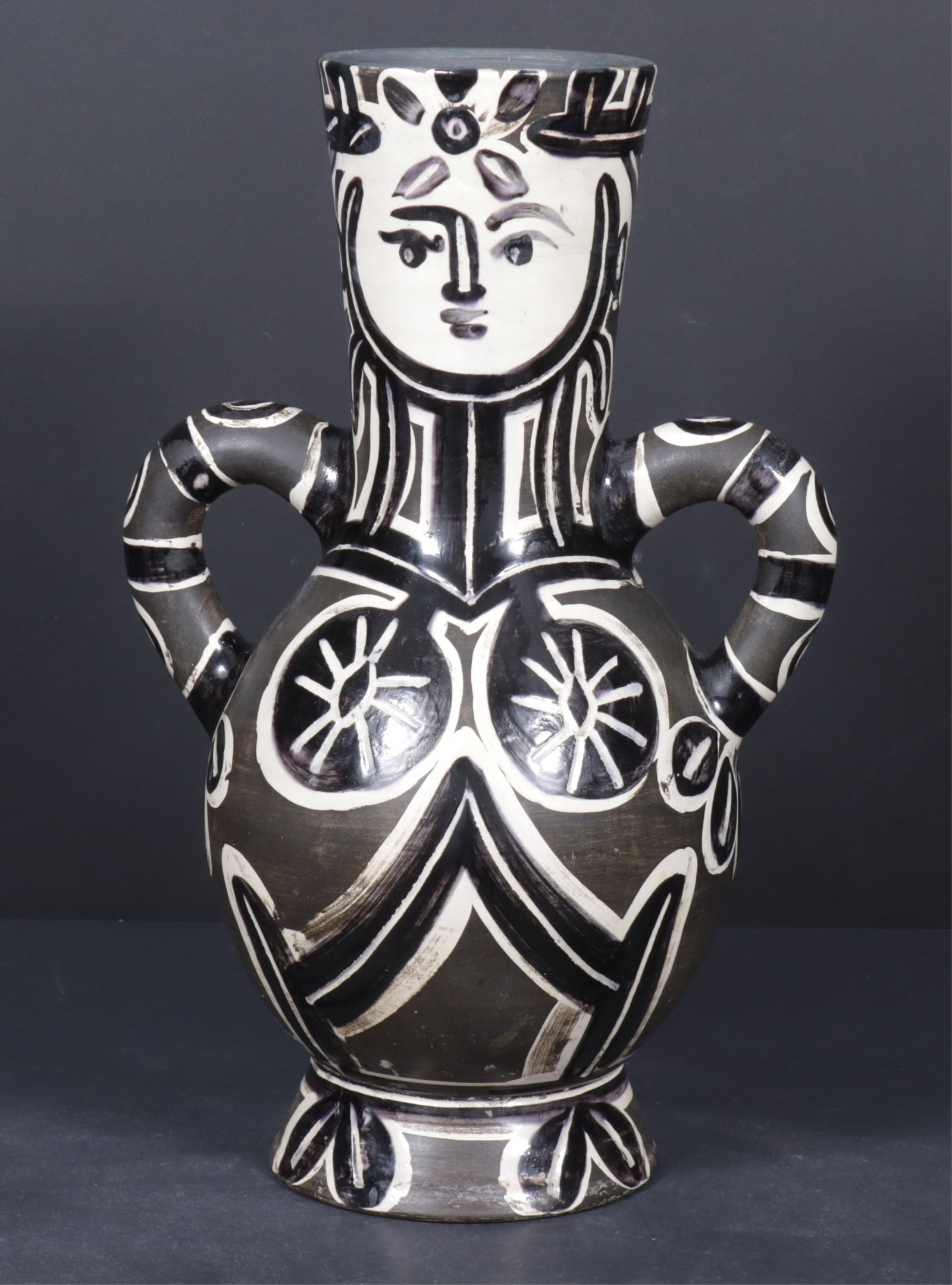 Pablo Picasso Vase Deux Anses Hautes (1 of 8)