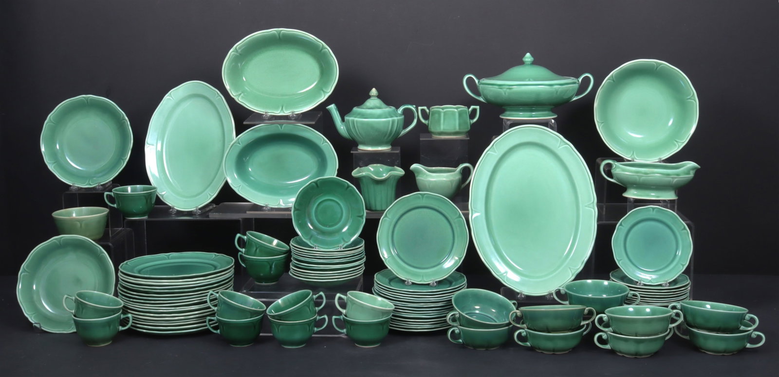 Mt. Clemens Pottery Petalware Lunch Service (1 of 7)