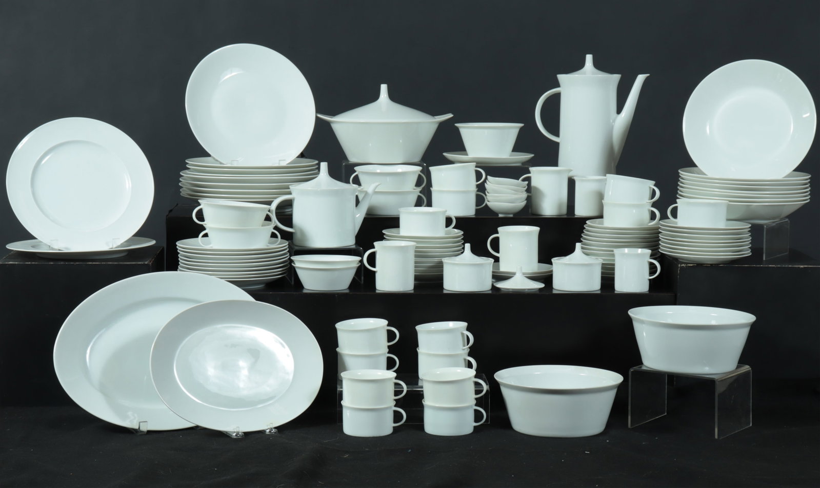 Berlin White by Rosenthal Dinner Service (1 of 6)