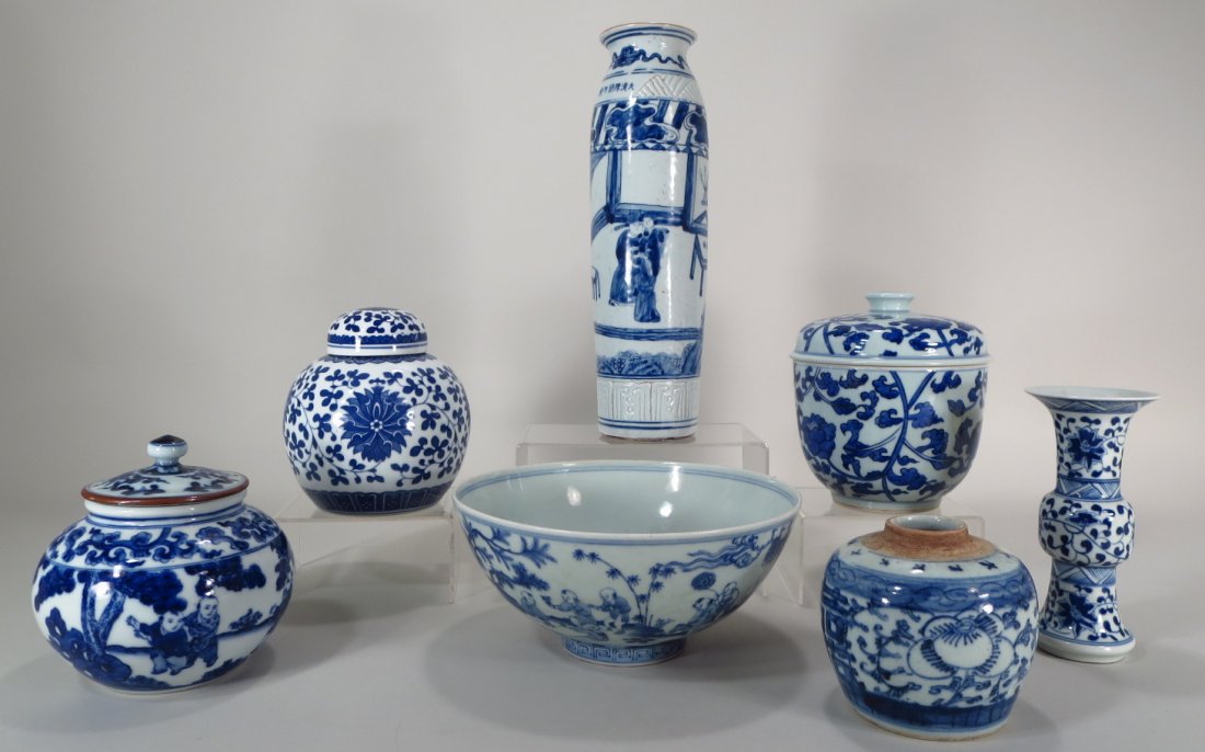 Group Blue/White Chinese Ceramics, 20/21st C. (1 of 5)