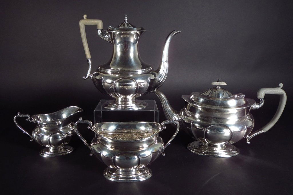 Sterling Silver Tea/Coffee Service, English (1 of 8)