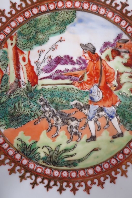 Large Chinese Bowl in English Taste, hunting scene (1 of 7)