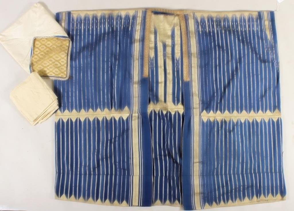 Middle Eastern Silk Caftan, gold thread, in bag. (1 of 4)