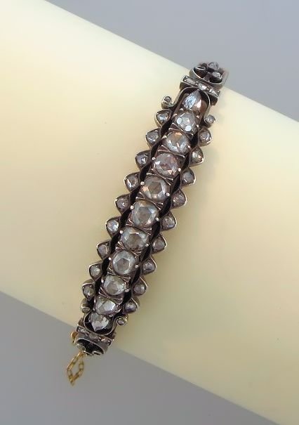 18K Yellow Gold and Diamond Bracelet (1 of 6)