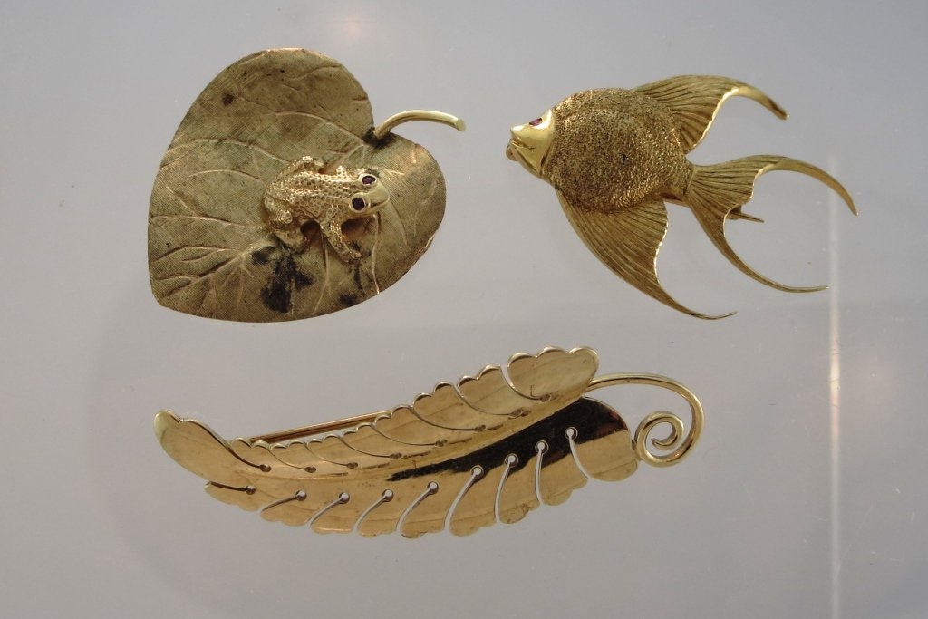 14K Gold Tiffany & Co Leaf Pin & Two Others (1 of 6)