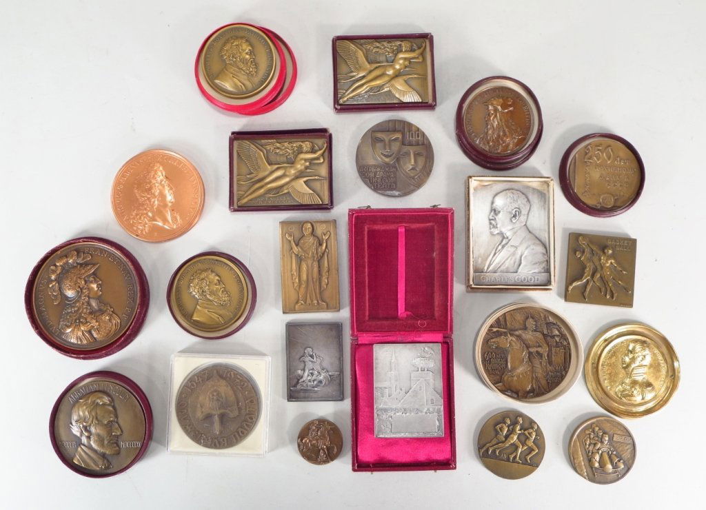 Lot of 20 Silver / Bronze Medals (1 of 5)