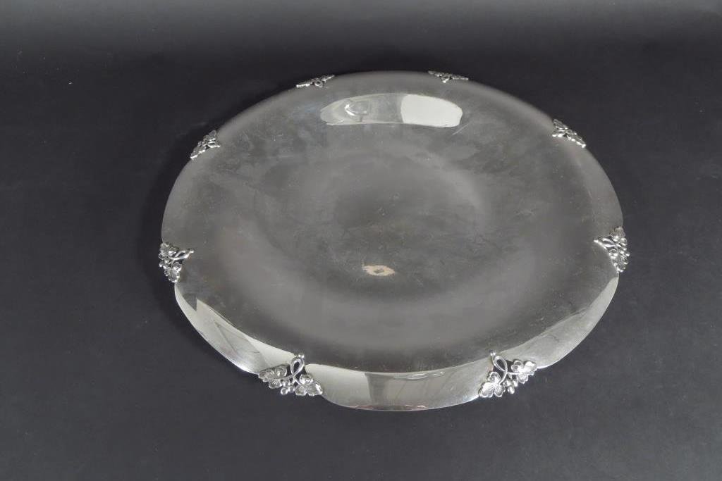 Sterling Silver Circular Tray Am. 20th C (1 of 6)