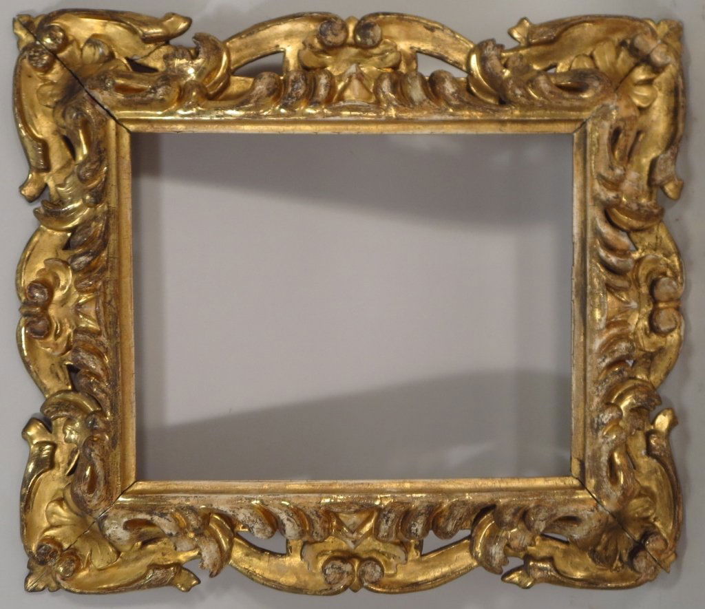 Small Italian Carved Giltwood Frame (1 of 5)