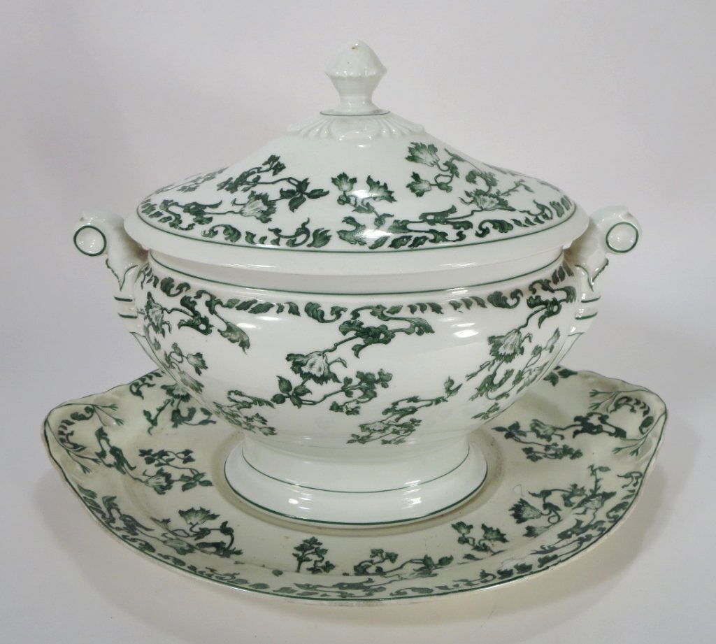 Portuguese Earthenware Tureen with Underplate (1 of 7)