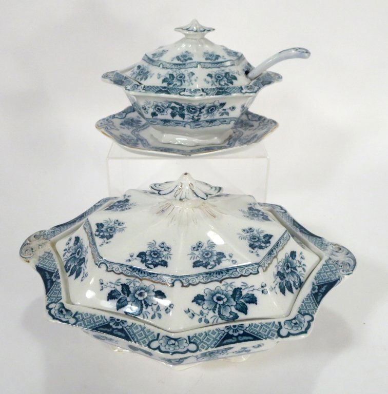 Two English Ironstone Tureens, Japan Pattern, 1900