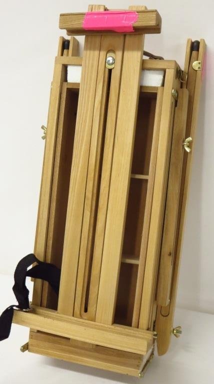Artist's Wood Portable Easel (1 of 3)