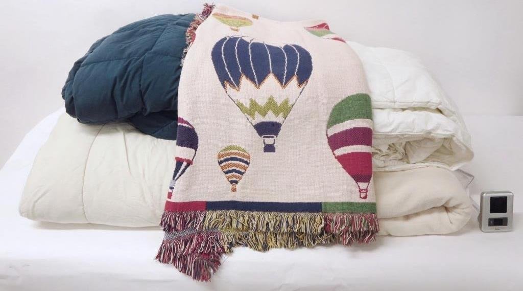Lot of 5 Comforters & Throw (1 of 3)