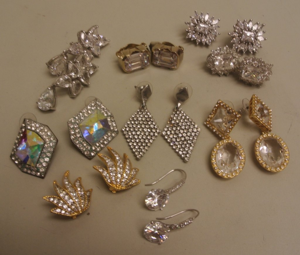 Costume Earrings, 9 pairs (1 of 4)