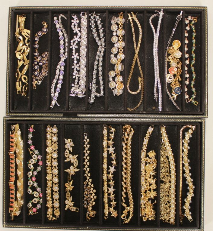 Forty Miscellaneous Joan Rivers Bracelets (1 of 7)