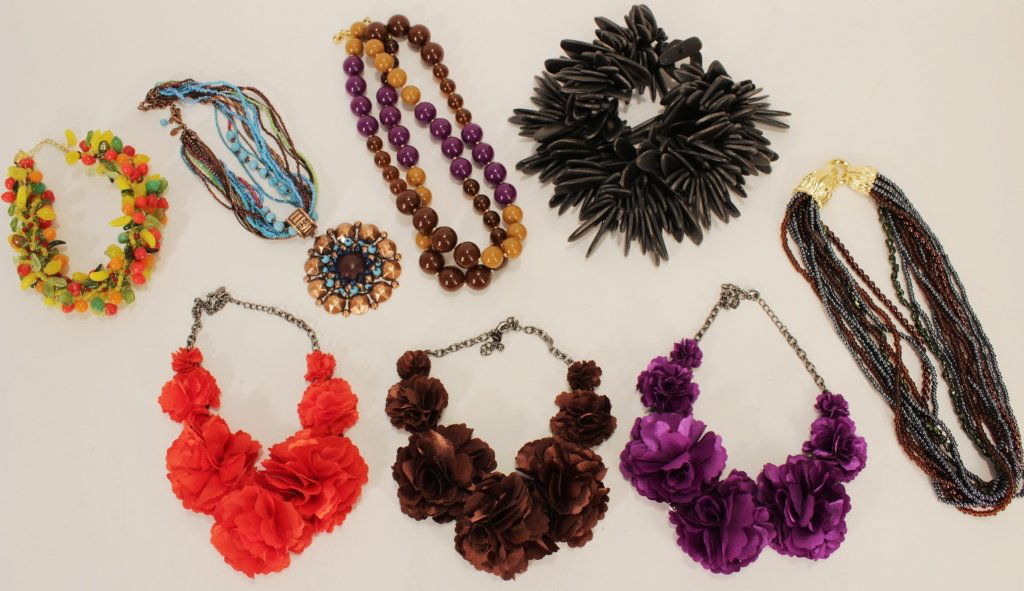 Eight Costume Jewelry Necklaces (1 of 6)