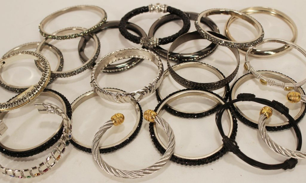Lot of Silver Tone Costume Bangles (1 of 3)