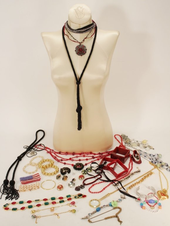 Large Lot of Costume Jewelry (1 of 7)