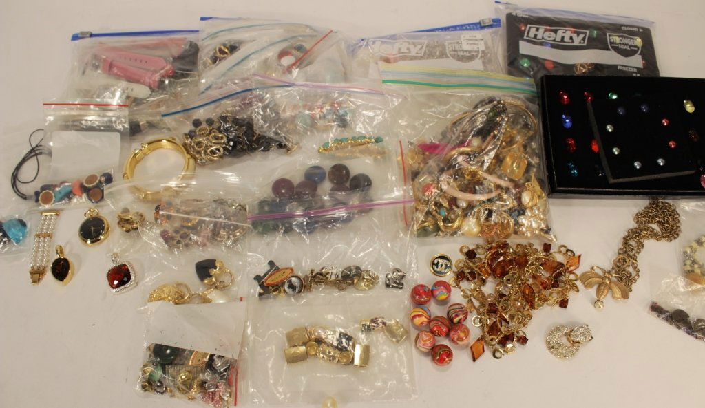 Jewelry Findings, Old Earrings, etc. (1 of 5)