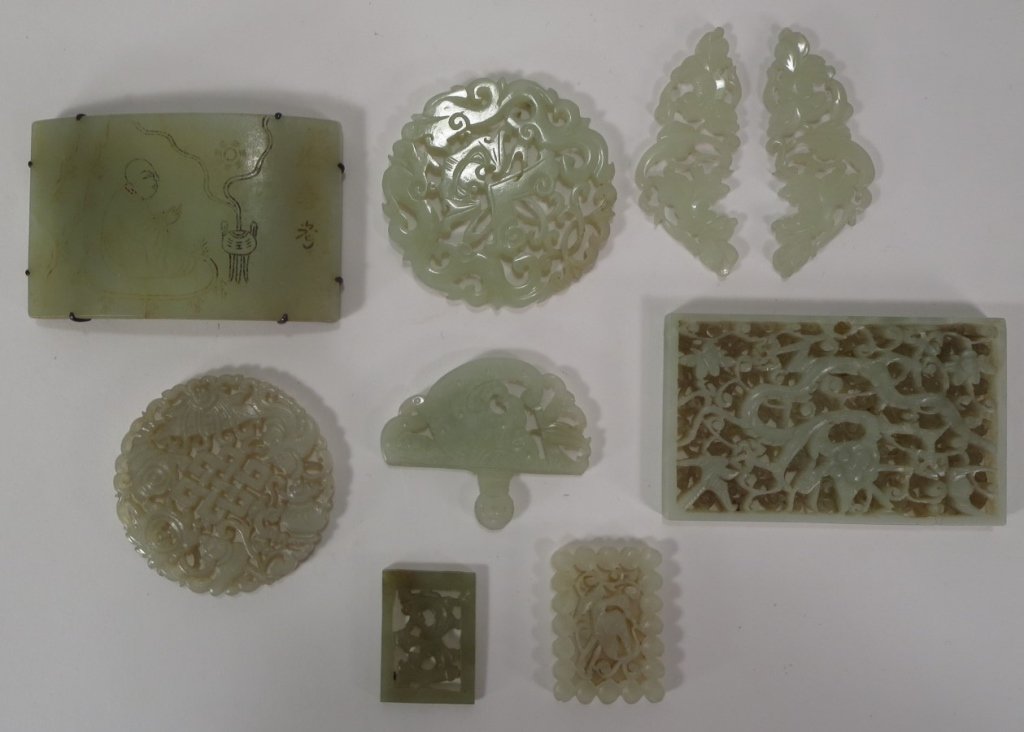 Nine Chinese Discs, Plaques, & Buckle (1 of 5)