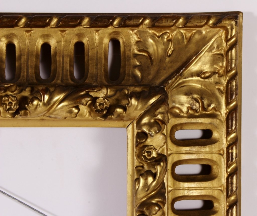 Italian Hand-Carved Open Fluted Giltwood Frame (1 of 6)
