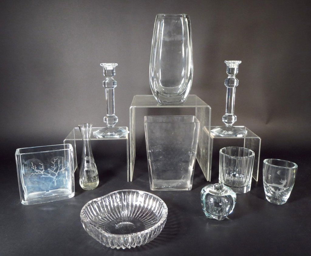 Grp. of 10 Contemporary Glass/Crystal Pieces: Group of 10 Contemporary Glass and Crystal Pieces, 20th, includes Hawkes Bowl, Tiffany and Co. Elsa Peretti Apple, Pr. of Val St.Lambert candle holders, ice bucket and 5 vases, some Orrefors(DMAS7187/