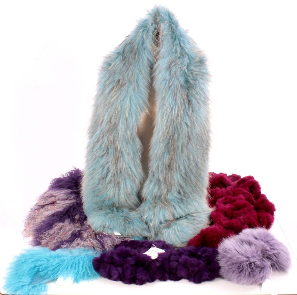 Gianni Versace Fur Collar & Others (1 of 7)