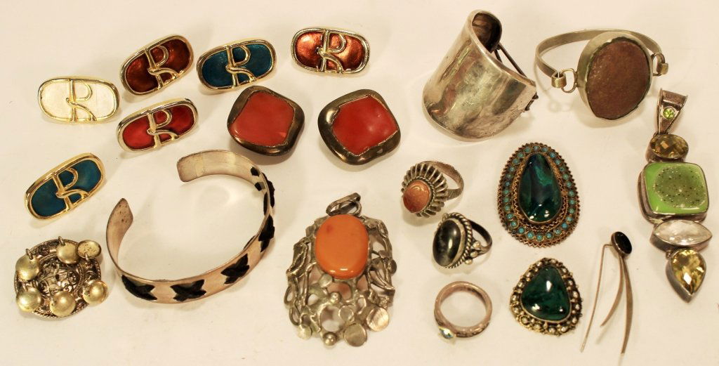 16 pcs of Studio Jewelry. Sterling Silver & Others (1 of 7)