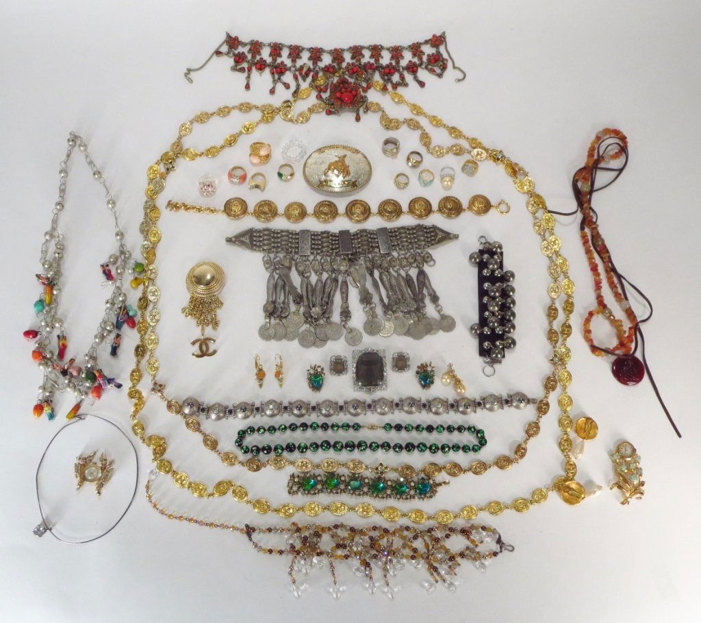 Large Lot of Costume Jewelry (1 of 5)