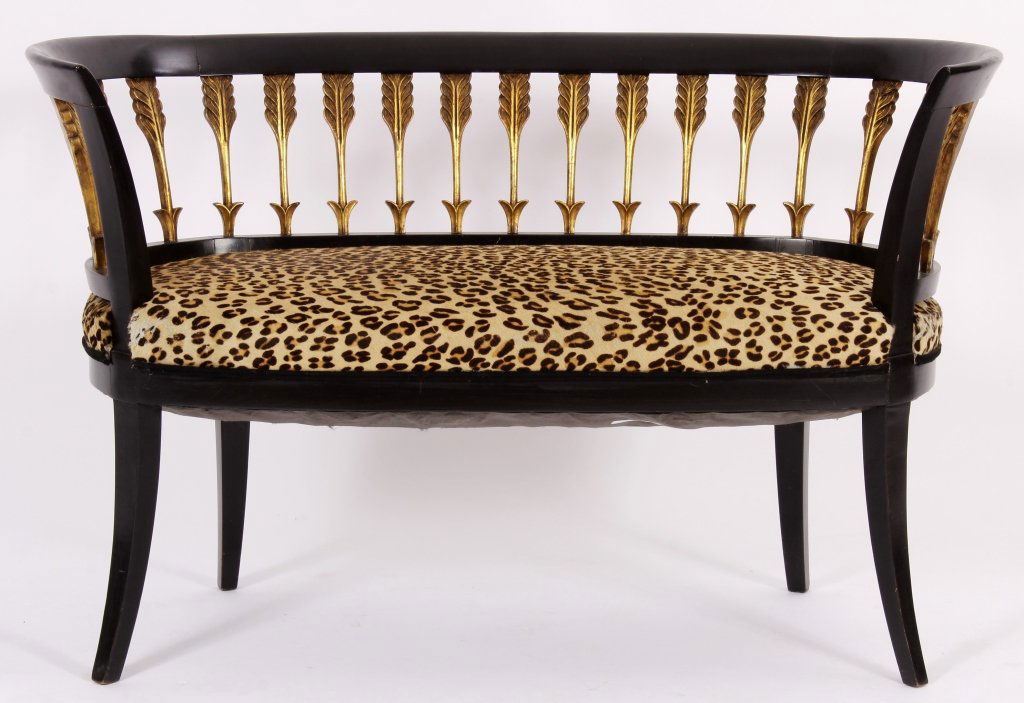 Moderne Settee with Arrow Splats, Cheetah Print (1 of 5)