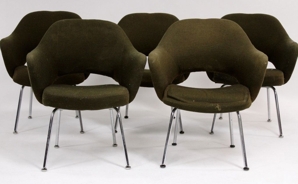 5 Eero Saarinen for Knoll International Chairs (1 of 7)