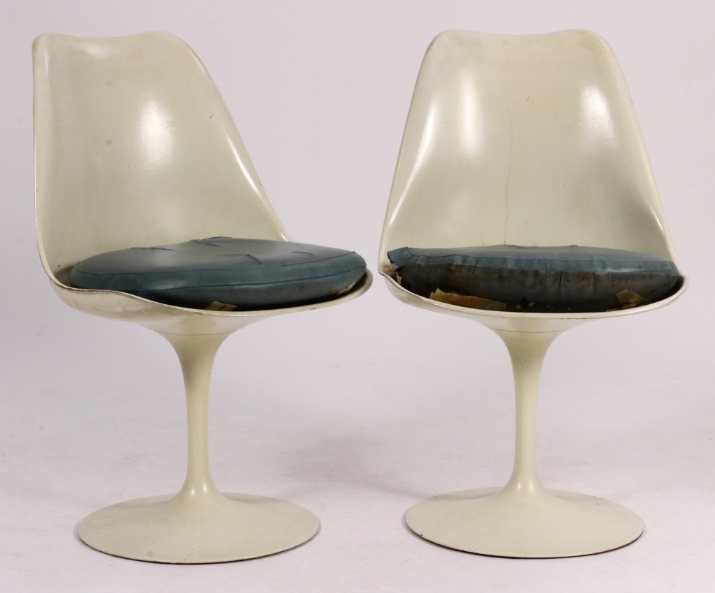 Pr. of Eero Saarinen for Knoll Intl. Tulip Chairs (1 of 8)