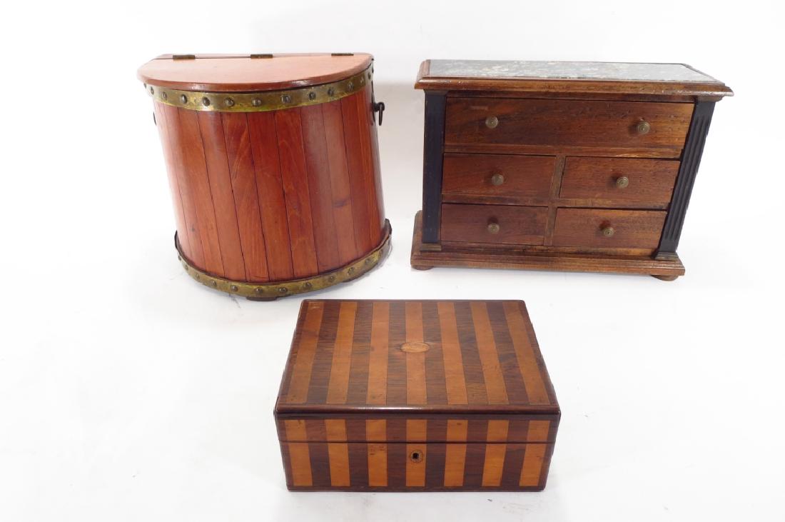 Lot of Three Wooden Articles (1 of 5)