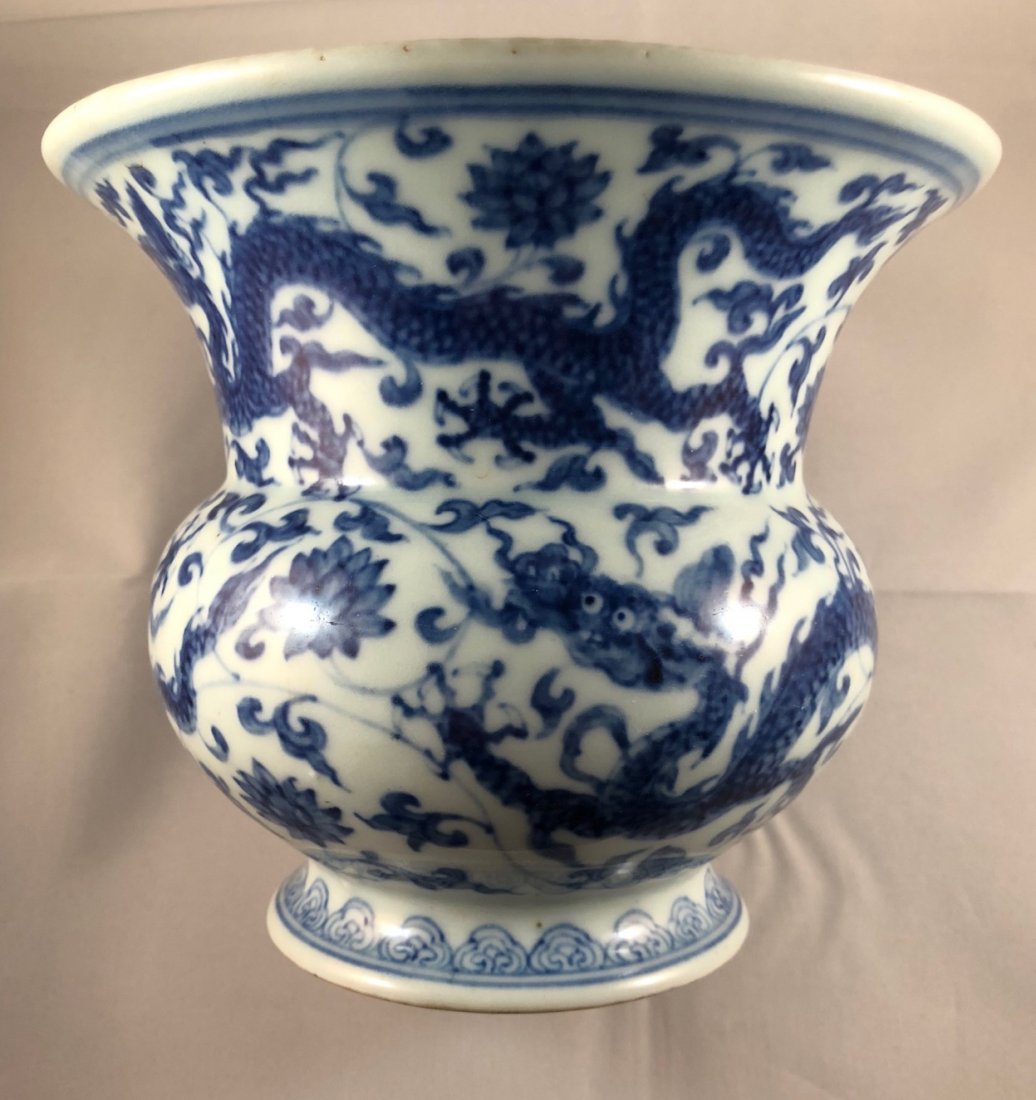 BLUE WHITE JAR (1 of 8)