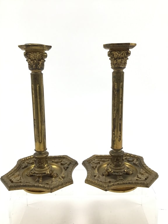 Pair of antique brass candlesticks: Pair of antique brass candlesticks