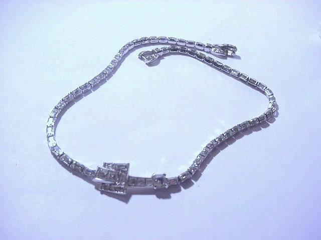 VINTAGE MAZER BROS. RHINESTONE NECKLACE: VINTAGE MAZER BROS. RHINESTONE NECKLACE