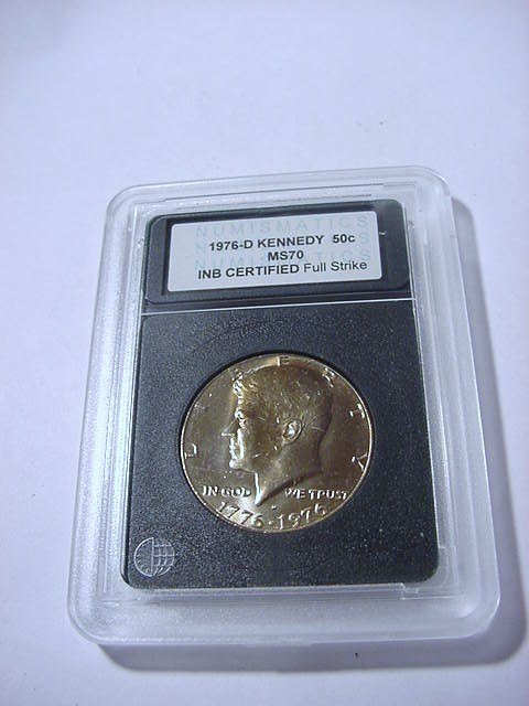 1976-D CERTIFIED KENNEDY HALF DOLLAR: 1976-D CERTIFIED KENNEDY HALF DOLLAR