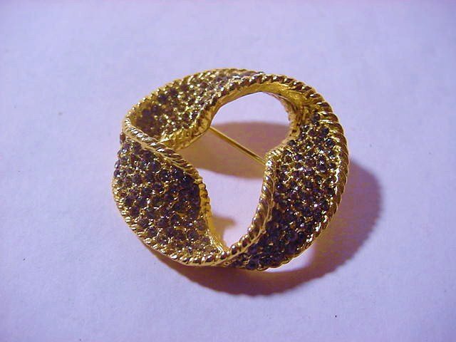 VINTAGE RHINESTONE PIN (1 of 5)
