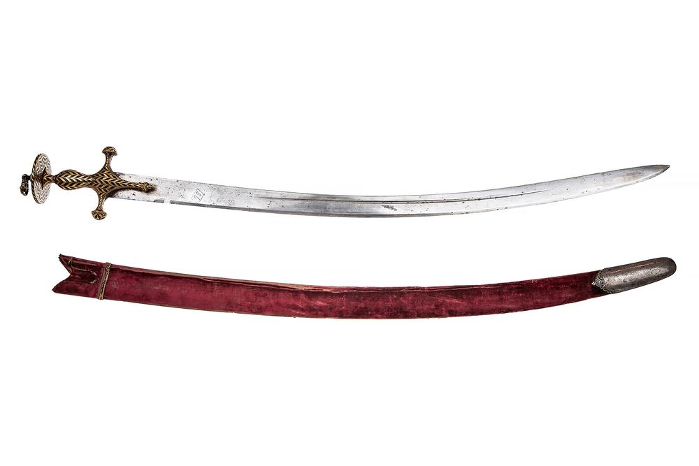 Mughal Period Tulwar Sword with Gold Kofgari Hilt: A very handsome Mughal period Tulwar, with a beautifully done gold kofgari hil