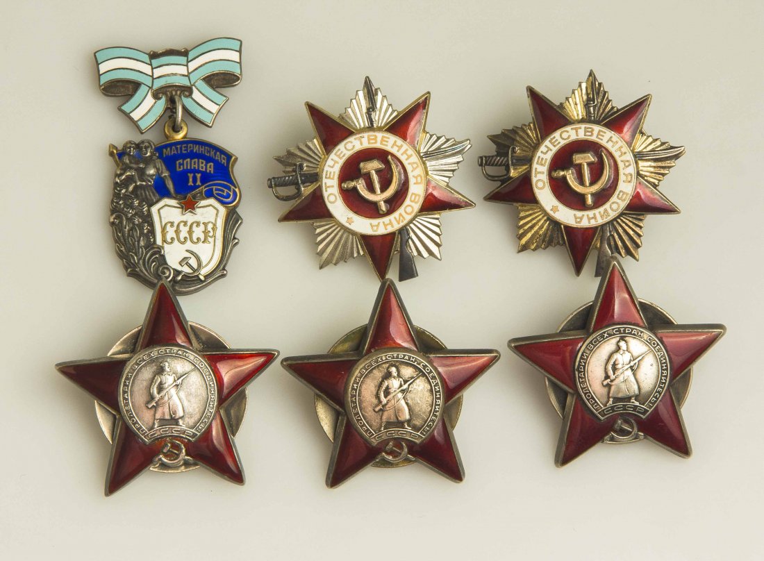 Soviet Russian Orders and Medals: Order of the Red Star numbered: 2648254; Order of the Red Star numbered: 3298018; Order of the Red Star numbered: 2119071; Order of the Patriotic War numbered: 3695332; Order of the Patriotic War 1st 