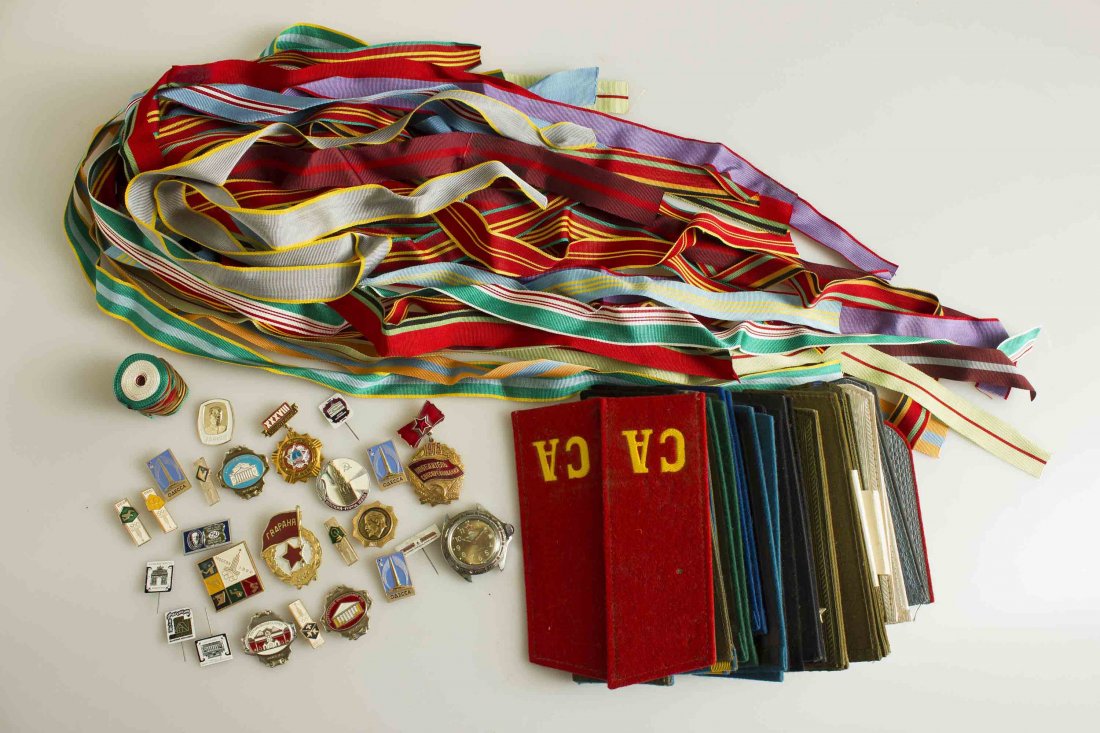 Soviet Russian Ribbons, Shoulder Straps, Medals and: 1. 16 pairs of Soviet Military should boards, several still in wrappers. Incudes Guards, Officer’s and more. 2. Large bundle of Soviet Medal ribbons, many WWII. Most lengths between 24 inches and a 