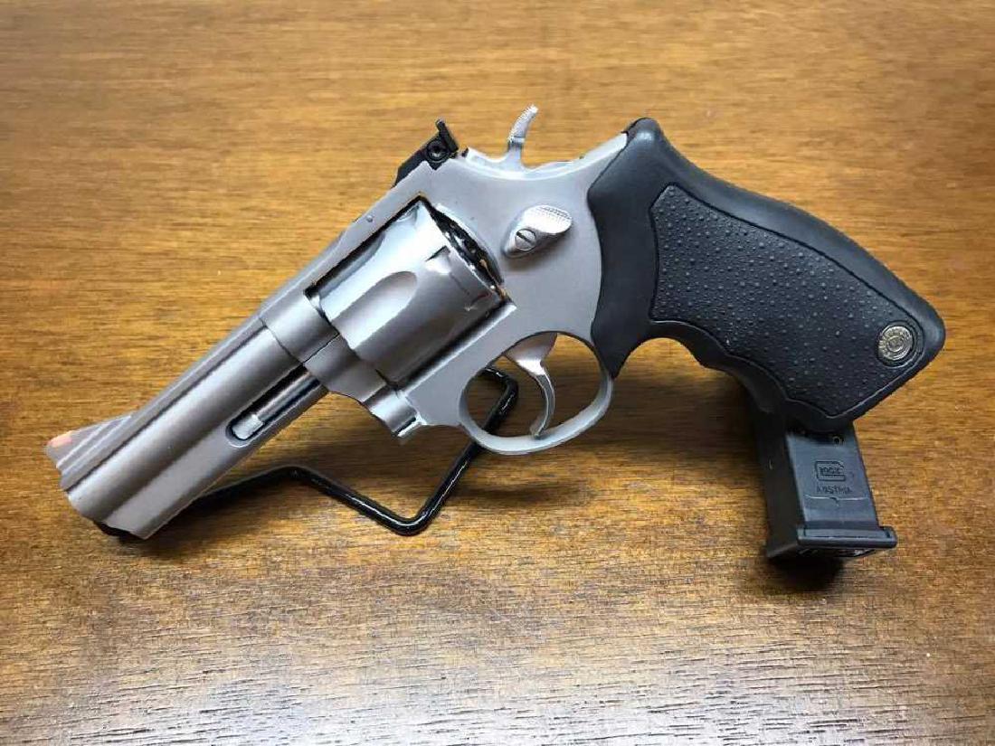 TAURUS MODEL 66 7 ROUND .357 MAGNUM REVOLVER: TAURUS 66 .357 MAGNUM REVOLVER Condition: New | Comes with Factory Box & Papers: Yes | Magazines Included: N/A | Other: These revolvers are a longtime favorite of security personnel and perfect for Ho